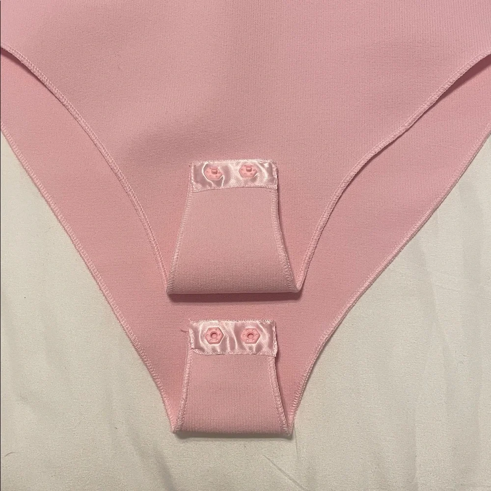 ✨NWT‼️ ZARA Pink Halter Bodysuit - Picture 3 of 5